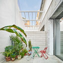 MG08 Housing / BURR Studio - Exterior Photography, Chair