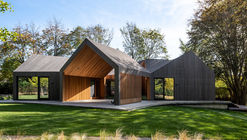 Six Square House / Young Projects