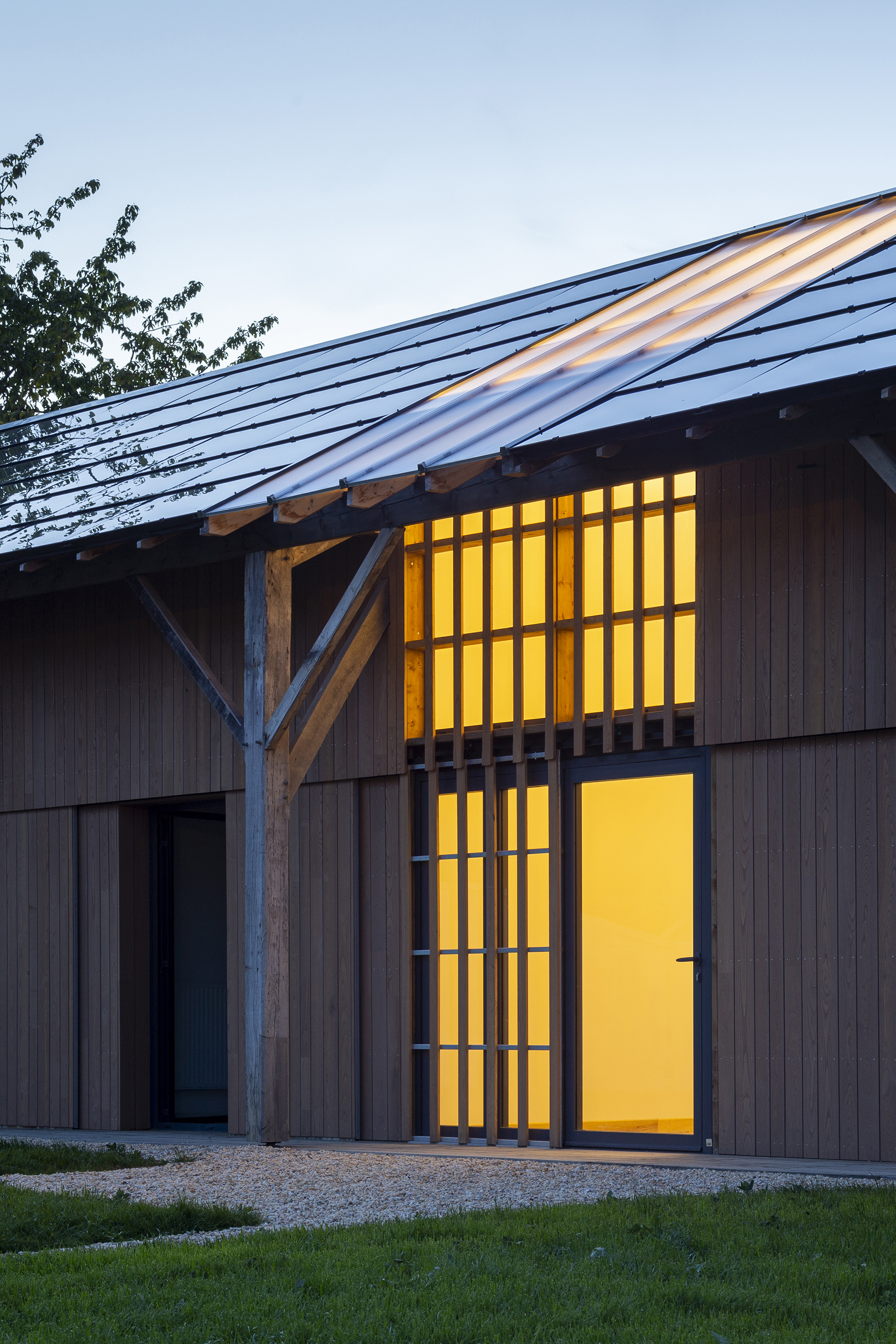 Gallery of The Living Warehouse / Haddock Architecture - 10