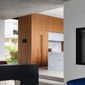 Tobias Partners Collins Beach House 17 HR - Collins Beach House kiến tr&uacute;c hiện đại v&agrave; kết nối với thi&ecirc;n nhi&ecirc;n
