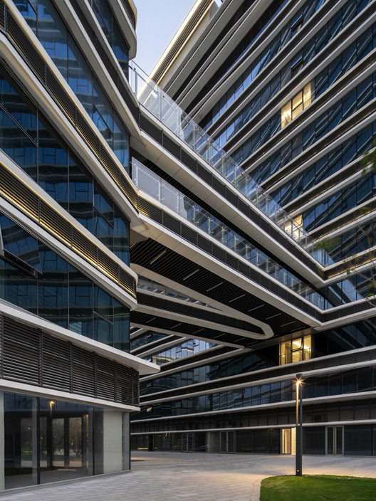 珠海蓝湾智岛总部基地中心（二期）/ 10 Design - 室内图, 表皮, 梁