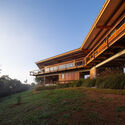 Casas de Brasil: 13 viviendas en Serra da Mantiqueira que aprovechan el clima y el paisaje - Image 3 of 4