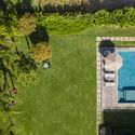 DJI 0303 - HAC House / Seferin Arquitetura: Căn biệt thự hiện đại với s&acirc;n vườn xanh mướt