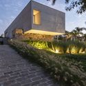 F37A5999 - HAC House / Seferin Arquitetura: Căn biệt thự hiện đại với s&acirc;n vườn xanh mướt
