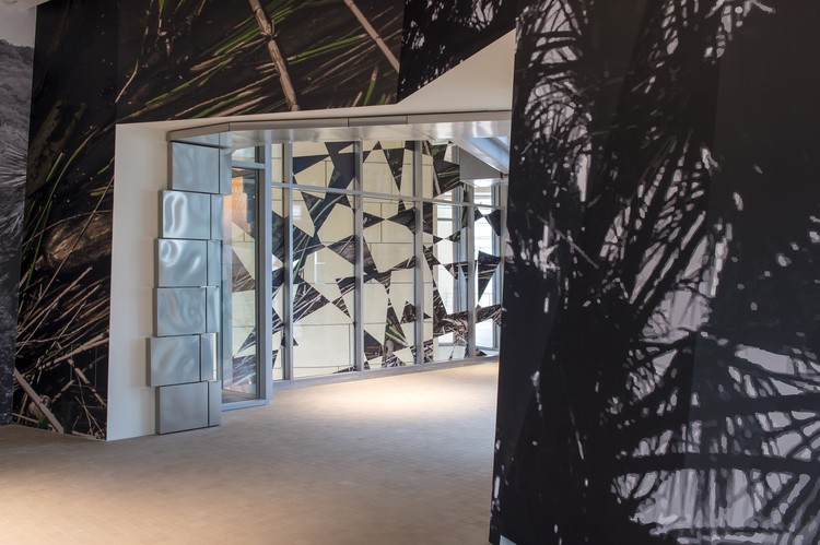 Frank Gehry's Dynamic Reflective Tower Opens to the Public for the First Time - Image 14 of 38