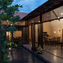 23 - Hong Ngu House / H.a Architects: Ng&ocirc;i nh&agrave; truyền thống bằng gỗ m&aacute;i ng&oacute;i ấn tượng
