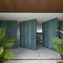 15 08 BernardesCMLaranjeiras 0025 - CM House / Bernardes Arquitetura: Biệt thự hiện đại nhiều c&acirc;y xanh