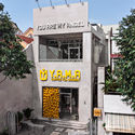 20210527   Ksoul   Yama 01 - AMA Coffee Shop: Qu&aacute;n cafe sử dụng m&agrave;u x&aacute;m v&agrave; m&agrave;u v&agrave;ng thể hiện sự đ&ocirc; thị ho&aacute;