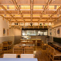 Restaurante Kotori / Coletivo de Arquitetos - Fotografia de Interiores, Mesa, Cadeira, Viga