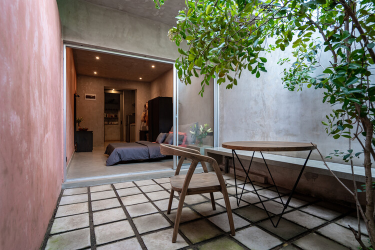 The Studio Plug-in / Chathurika Kulasinghe - Architect - Interior Photography, Table, Windows