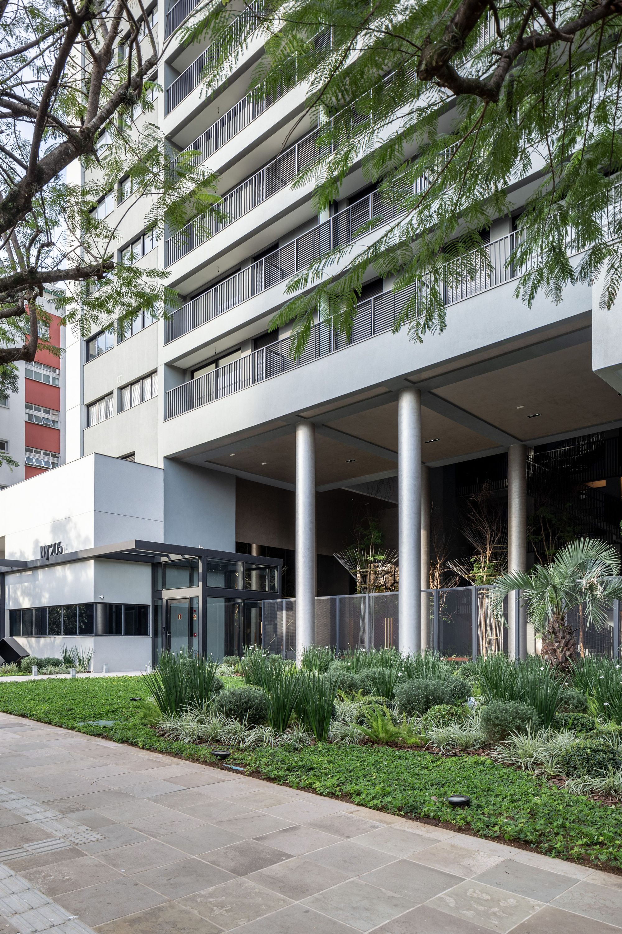Galeria de Edifício Residencial NY,205 / Hype Studio - 2
