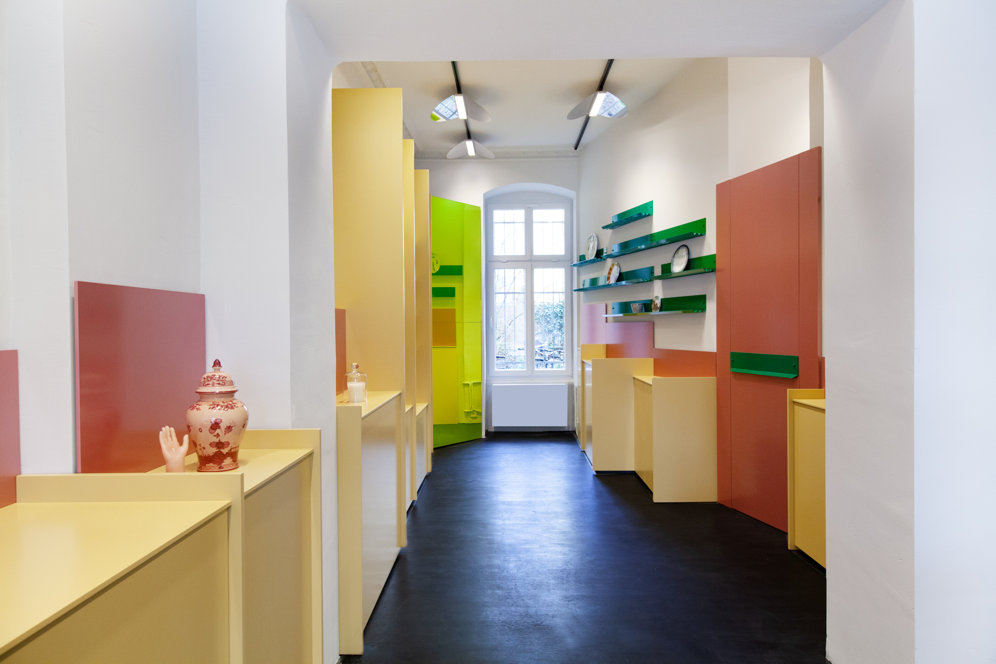 Gallery of MDC Next Door Store / Gonzalez Haase Architects 16