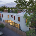 8744 - True North Residence / TANDEM Design Studio: Thiết kế cong uốn lượn ấn tượng