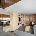 8790 - True North Residence / TANDEM Design Studio: Thiết kế cong uốn lượn ấn tượng