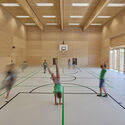 维也纳首批木构翻新校舍，布赫·加斯基督教会小学 / Dietrich | Untertrifaller Architekten - 室内图, 小学及初中