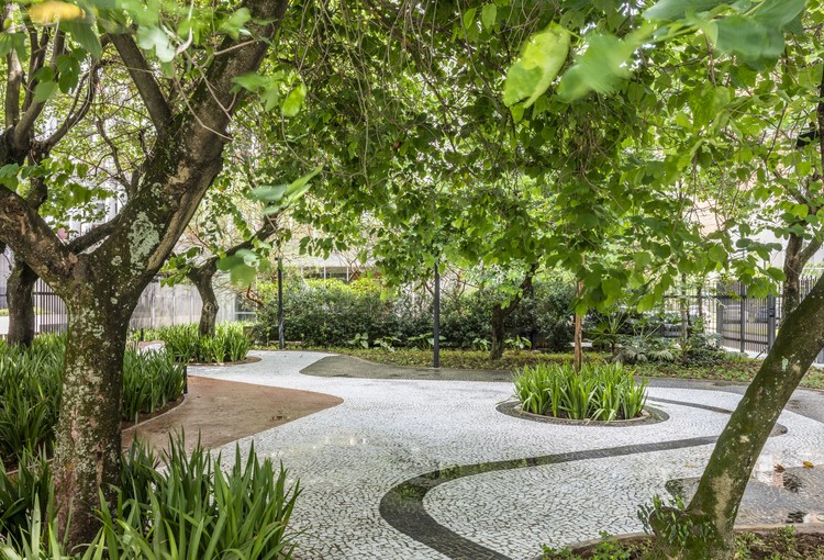 Renovação do Térreo do Condomínio São Luiz / Perkins&Will - Fotografia de Exterior