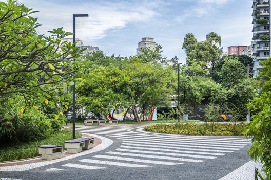 Renovação do Térreo do Condomínio São Luiz / Perkins&Will - Fotografia de Exterior