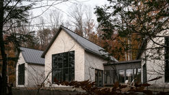 Les Voisines Chalet  / APPAREIL architecture 