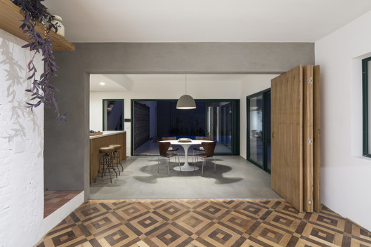 Casa Vila Mariana / M Magalhães Estúdio - Fotografia de Interiores, Mesa, Janela, Dormitório