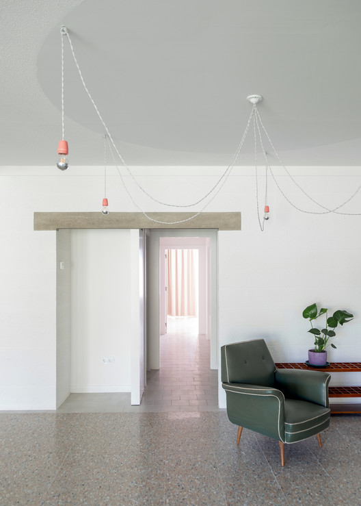 Ground Floor House / oitoo - Interior Photography, Living Room, Chair