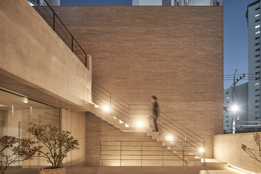 Lief Company / OOTO Architects Lief Company / OOTO Architects - Interior Photography, Stairs, Facade