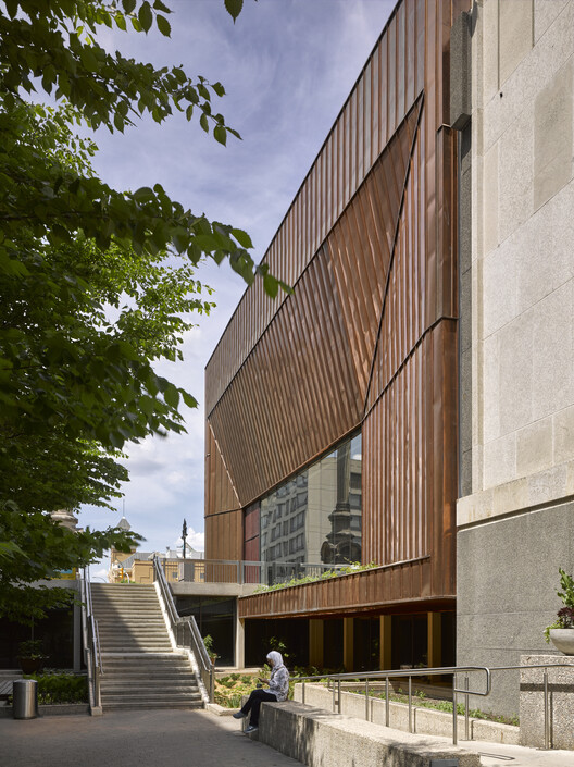 Alloway Hall Expansion & Renewal / Stantec Architecture  - Exterior Photography, Facade