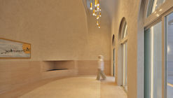 弧形屋面，流线型娱乐室 / Office 313