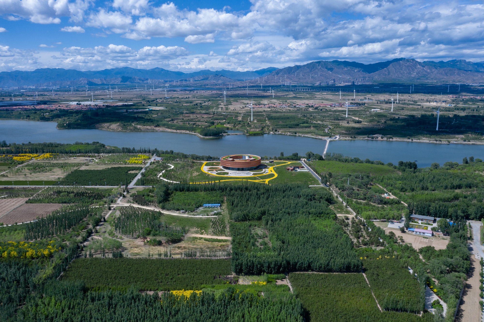 画廊 中国怀来湿地博物馆 / 天友设计 - 7