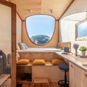 Ursa Tiny on Wheels House / Madeiguincho - Interior Photography, Wood, Table, Windows