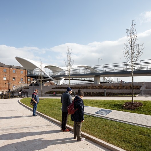 默多克的连接桥 / Matter - 建筑图