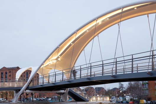 默多克的连接桥 / Matter - 建筑图