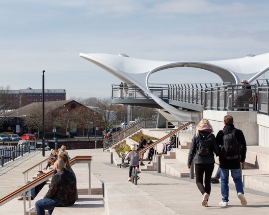 默多克的连接桥 / Matter - 建筑图