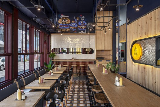Restaurante atom burger / LVS-Architecture Restaurante atom burger / LVS-Architecture - Fotografia de Interiores, Cadeira