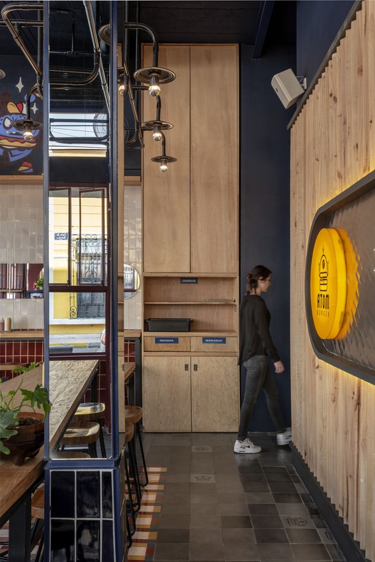 Restaurante atom burger / LVS-Architecture Restaurante atom burger / LVS-Architecture - Fotografia de Interiores