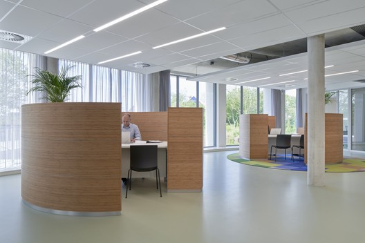 Huis van Albrandswaard Municipal Building / Gortemaker Algra Feenstra Huis van Albrandswaard Municipal Building / Gortemaker Algra Feenstra - Interior Photography, Chair