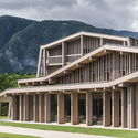 Bohinj 酒店重建，文脉传承 / OFIS Architects - 建筑图, 水疗设施, 表皮