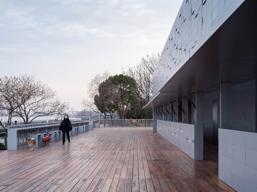 Edifício de Espaço Público Aberto do Distrito de Xuhui em Xangai – Edifício C / TM Studio - Fotografia de Exterior