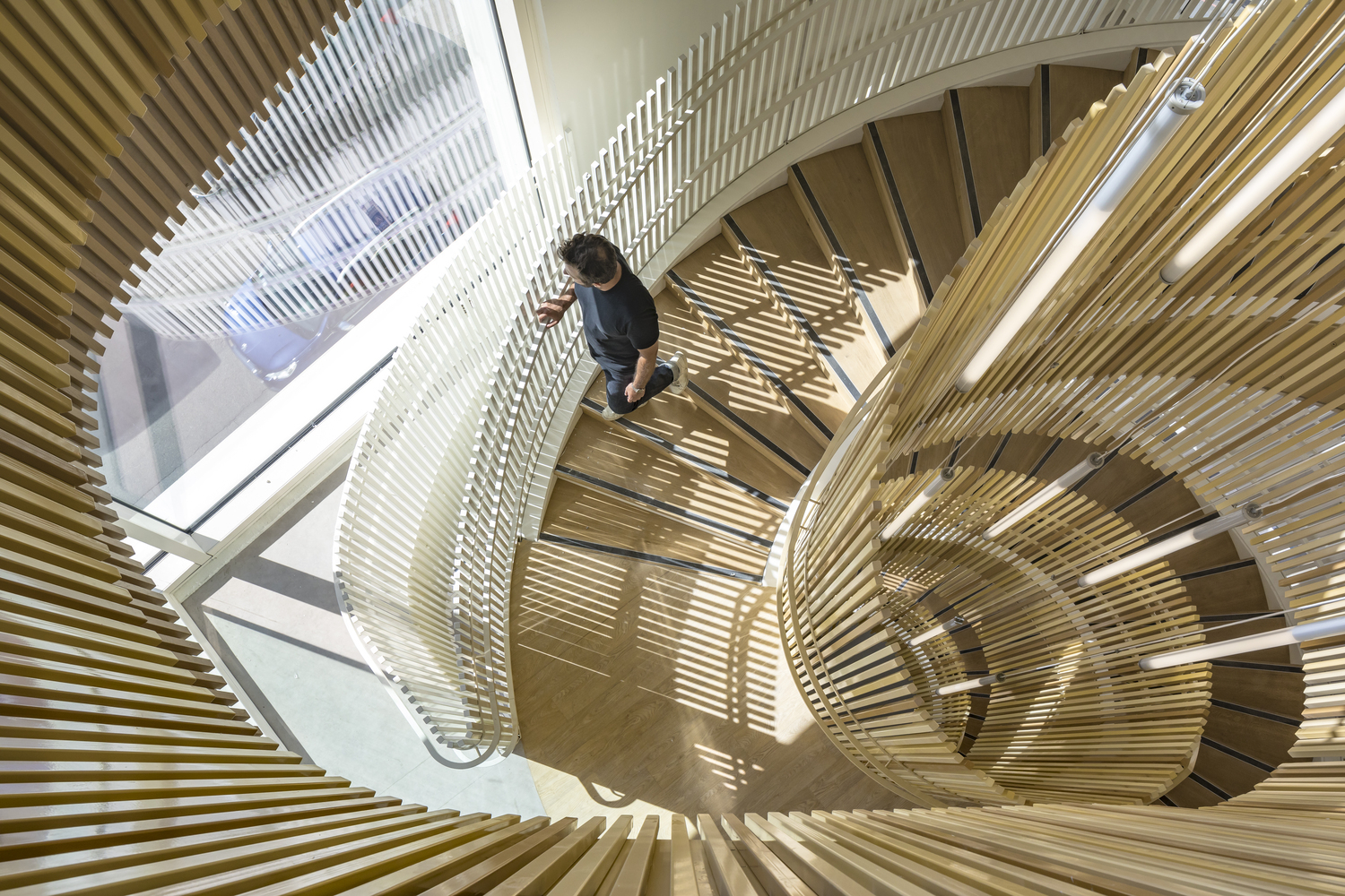 How to Incorporate Steel Railings Into the Design | ArchDaily