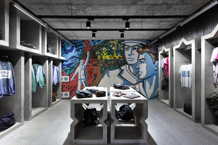 Kanishka Oybek Store / ARC Architects - Interior Photography, Closet