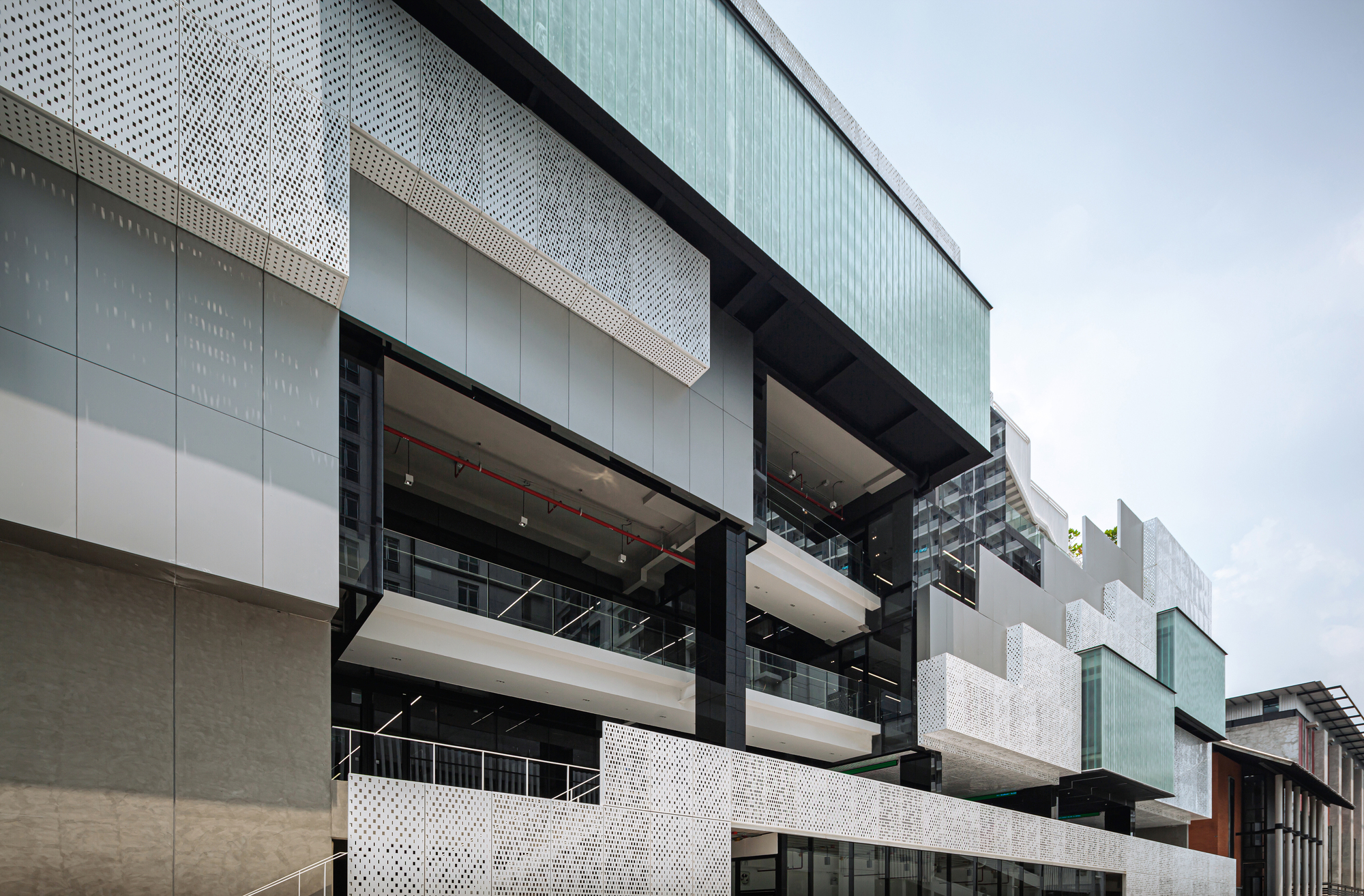 K Point Building Gallery of K+ Building / pbm - 14