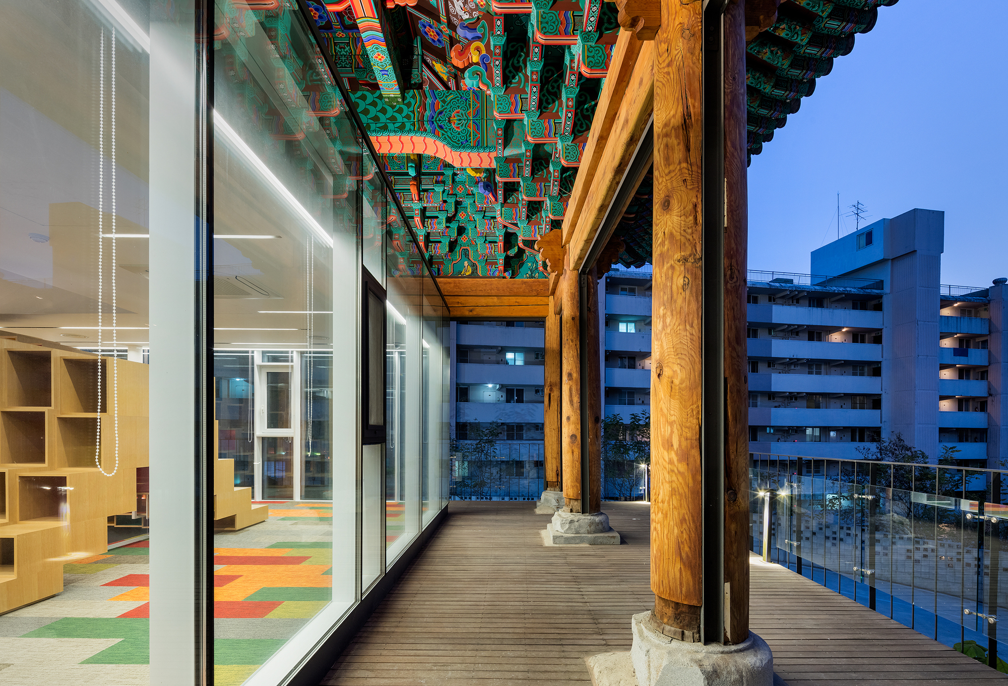 Gallery of Yeodamjae Library / Emer-sys - 4