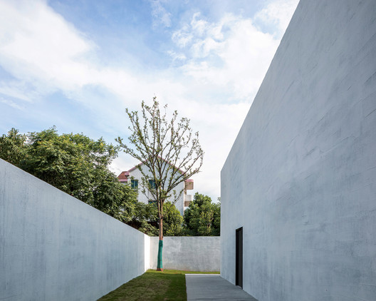 The Taozhu Red Memorial Renovation / Atelier Yipan - Exterior Photography, Facade