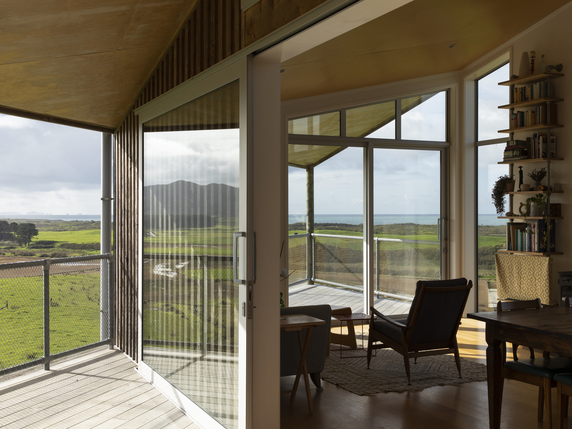 Gallery of The Dart House / Spacecraft Architects 11