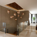 2nd floor corridor to bedrooms - C&ocirc;ng tr&igrave;nh biệt thự 2 tầng hiện đại đẹp c&oacute; hồ bơi nằm vị tr&iacute; l&ocirc; g&oacute;c
