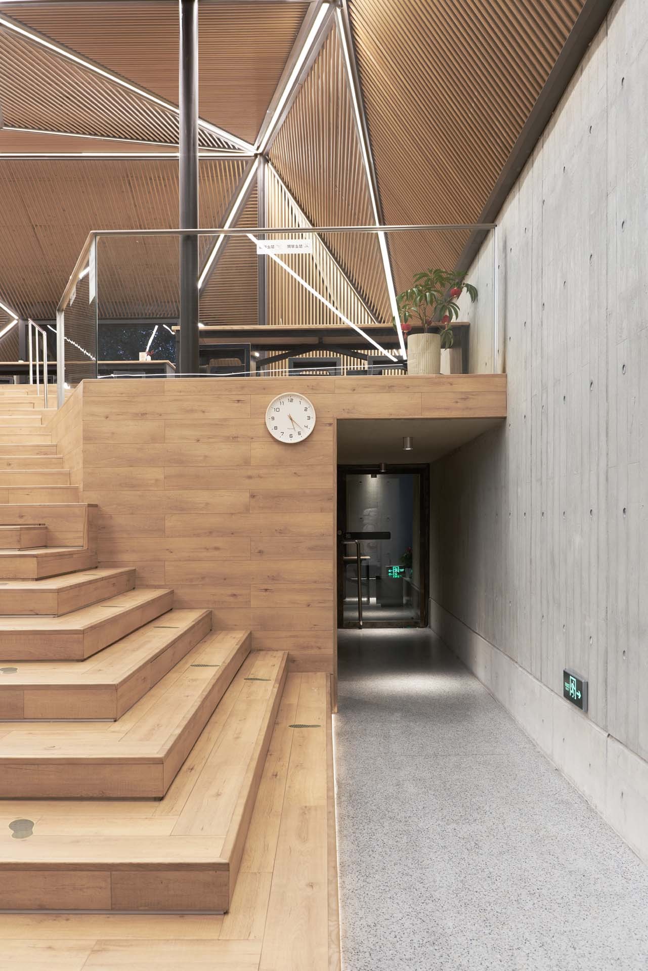 Gallery of City Lounge of Zhongshan Road / The Design Institute of ...