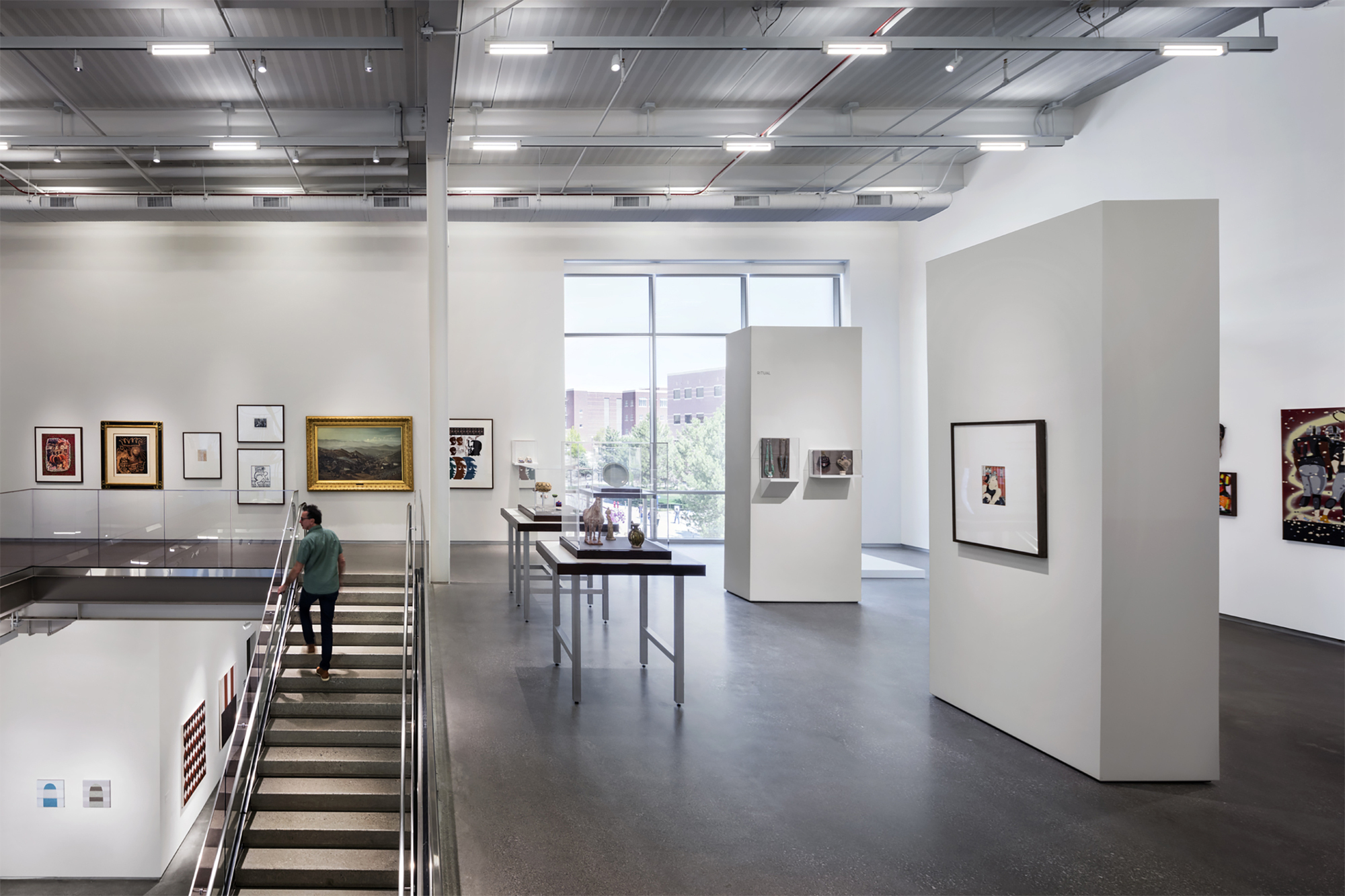 Gallery of University Arts Building / DLR Group - 9