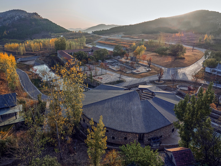 Dengxiangu Art Granary Concert Hall / VDA - Exterior Photography, Windows, Cityscape