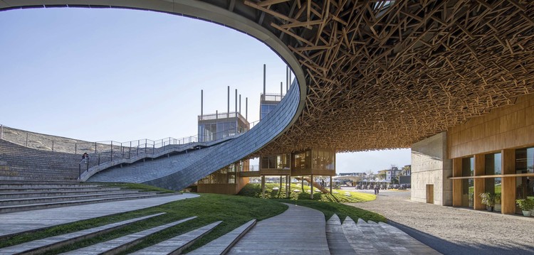 Yangliping Performing Arts Center / Studio Zhu-Pei - Exterior Photography, Stairs, Facade