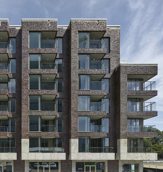 Sud Residential Building / Office Winhov - Exterior Photography