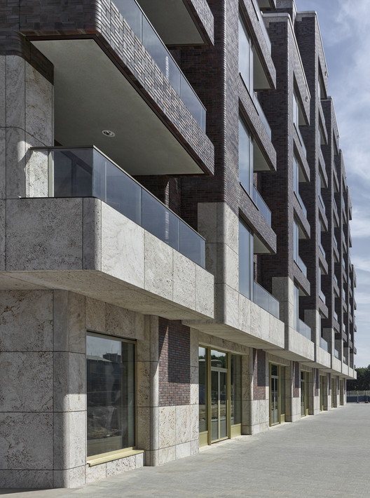 Sud Residential Building / Office Winhov - Exterior Photography